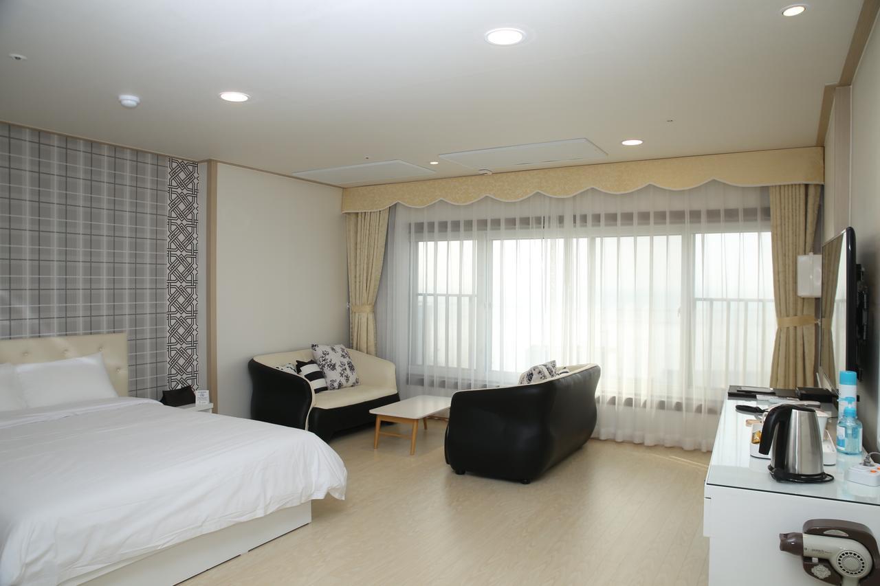 אנסאן Daebudo Tourist Hotel מראה חיצוני תמונה